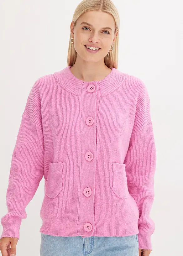 übergroße Strickjacke