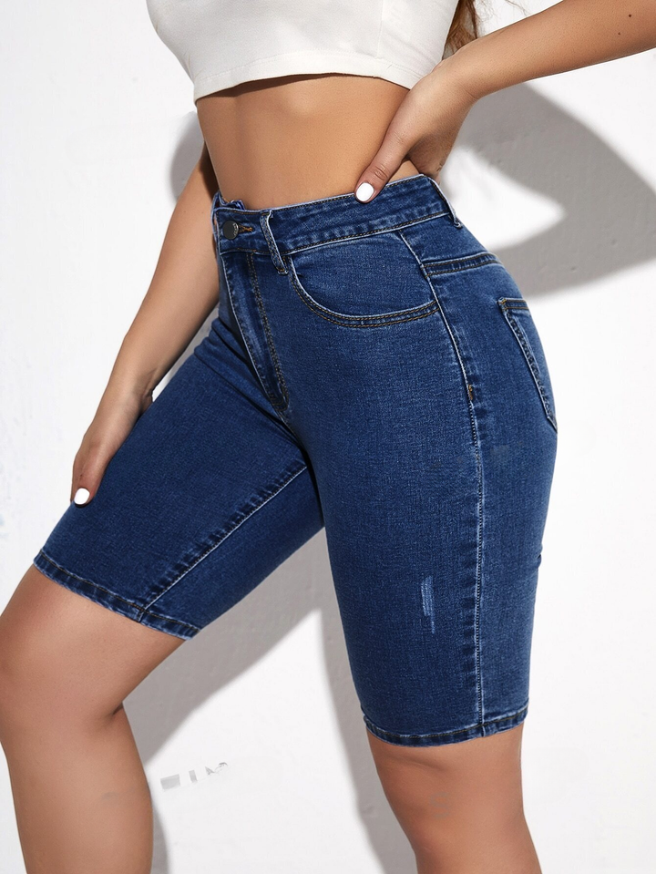 Essnce – Shorts aus einfarbigem Skinny-Jeansstoff