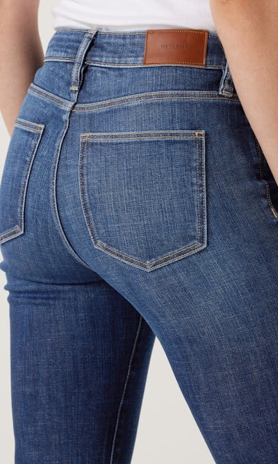 Schmale Jeans in Mittelblau