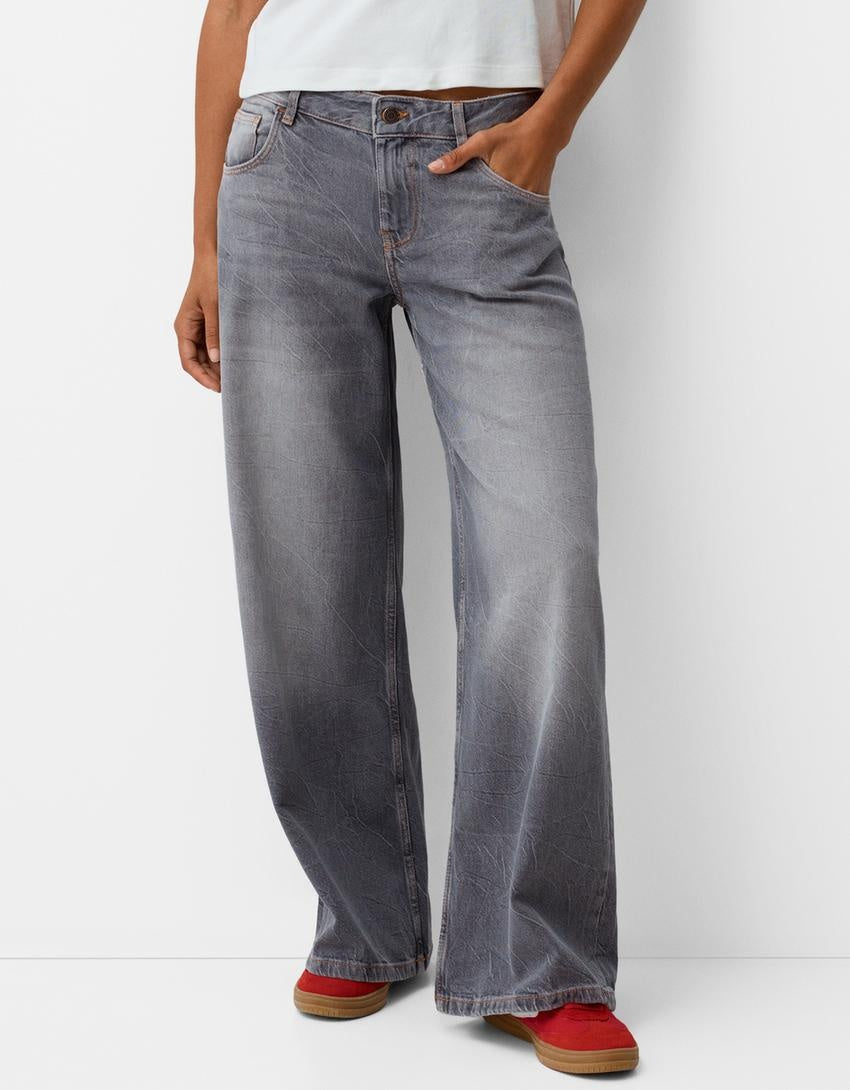 Baggy-Jeans mit niedriger Taille