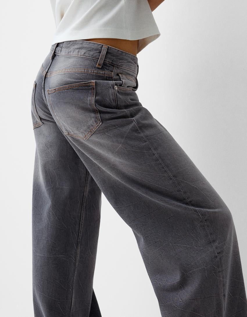 Baggy-Jeans mit niedriger Taille