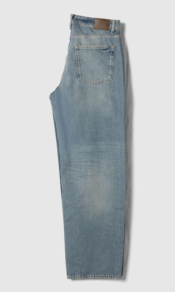 Baggy-Jeans in Mittelblau