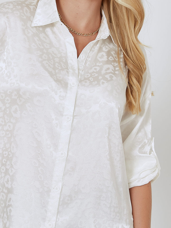 Satin shirt in animal print in white