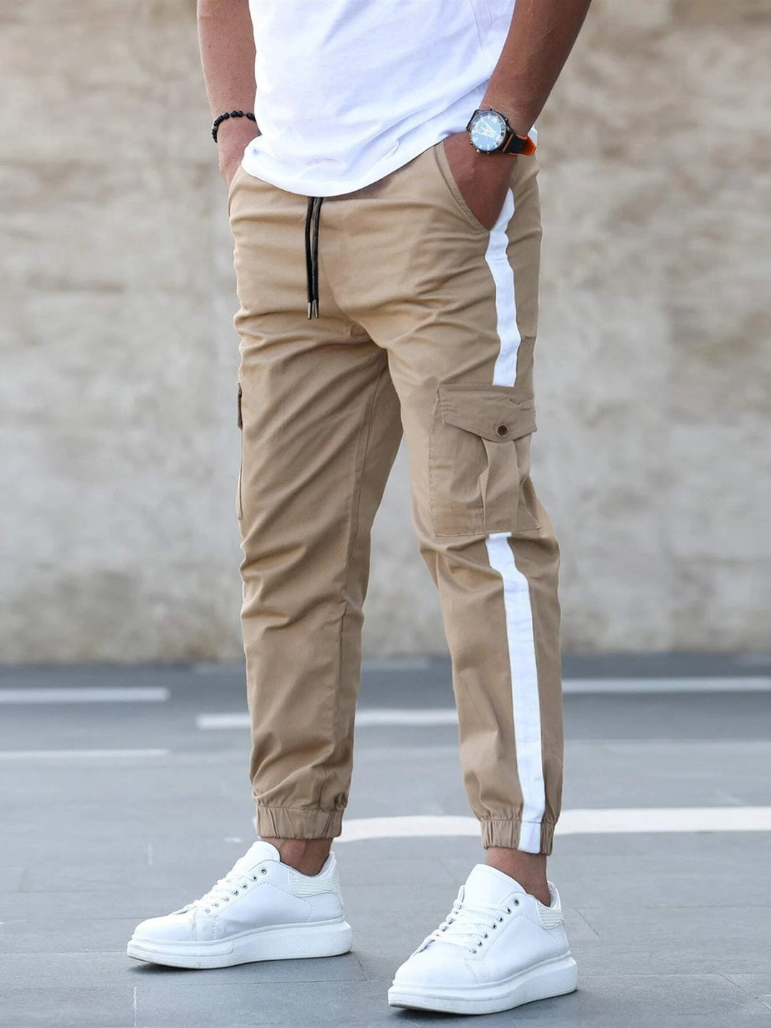 Homme Herren-Cargohose mit lockerer Passform, Kontrastband und Pattentaschen