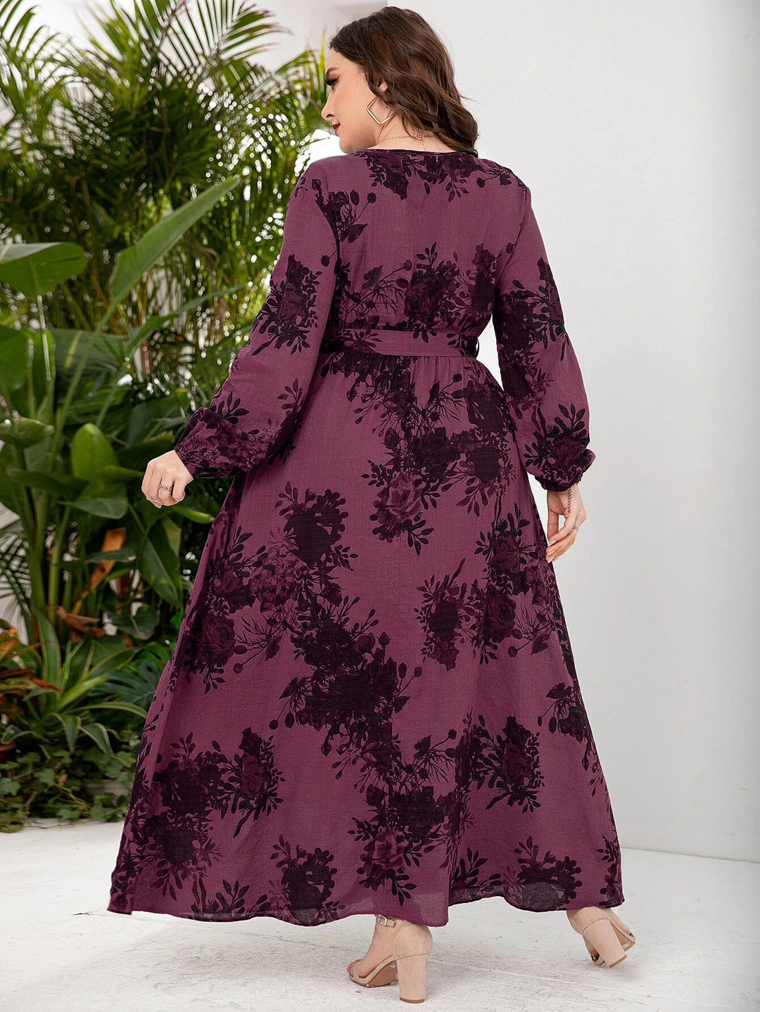 Mulvari Kleid mit Gürtel, Blumenmuster