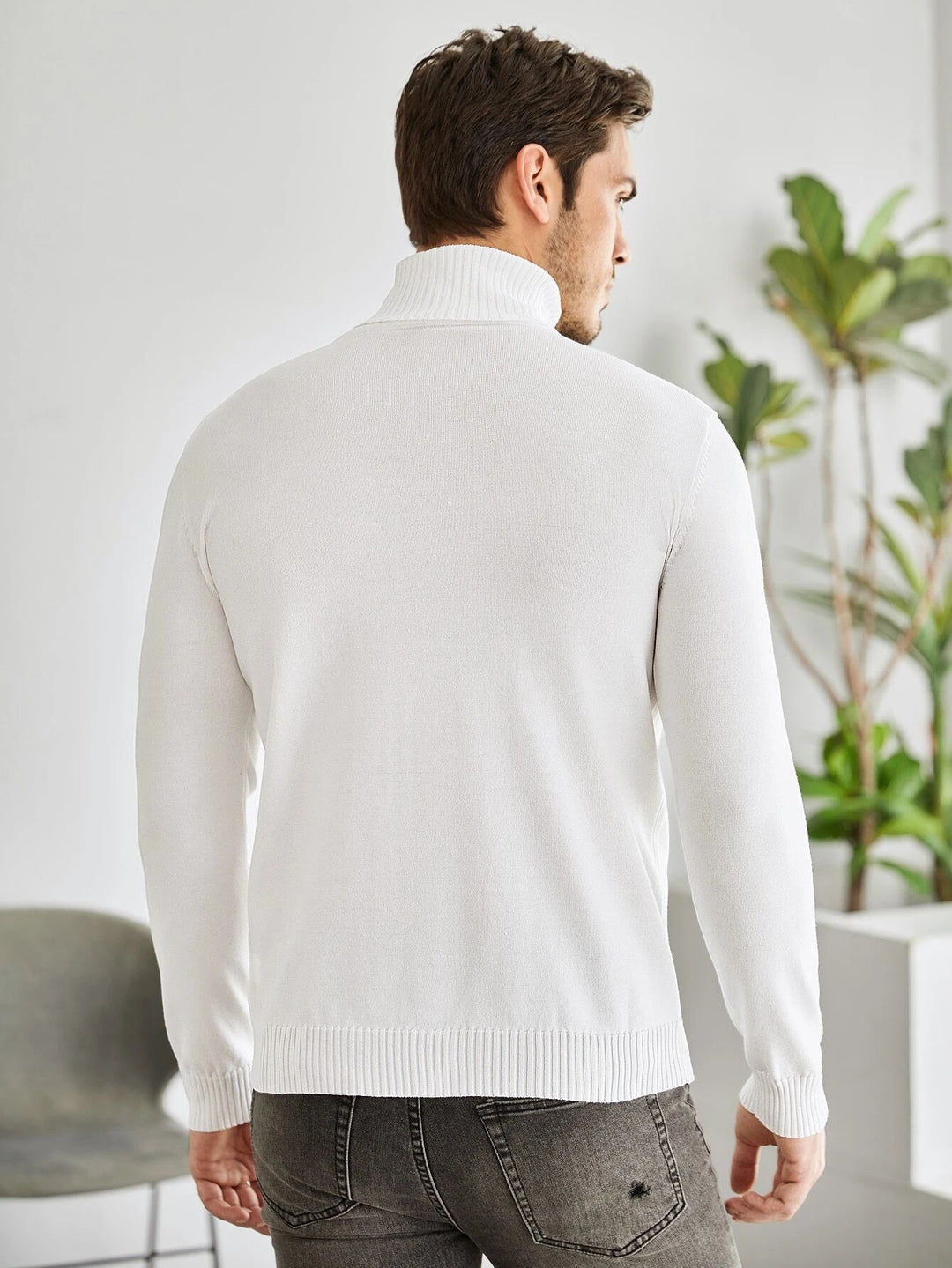 Rollkragenpullover aus Feinstrick