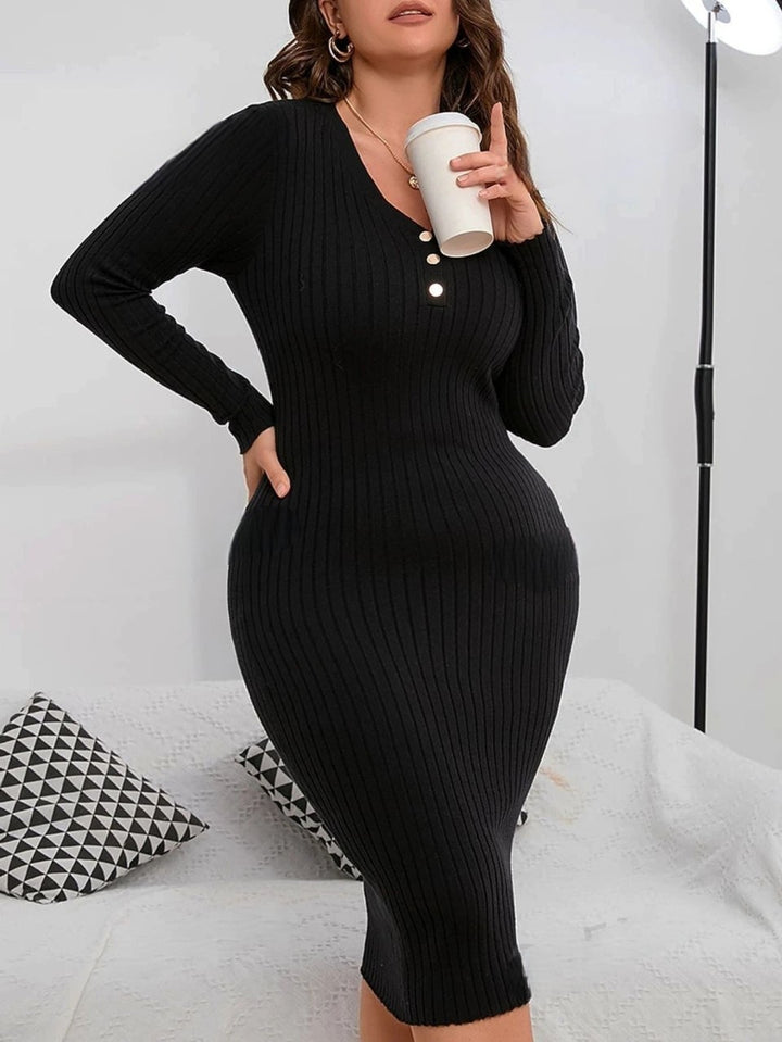 Essnce Plus Size-Pulloverkleid mit gerippter Knopfleiste vorne