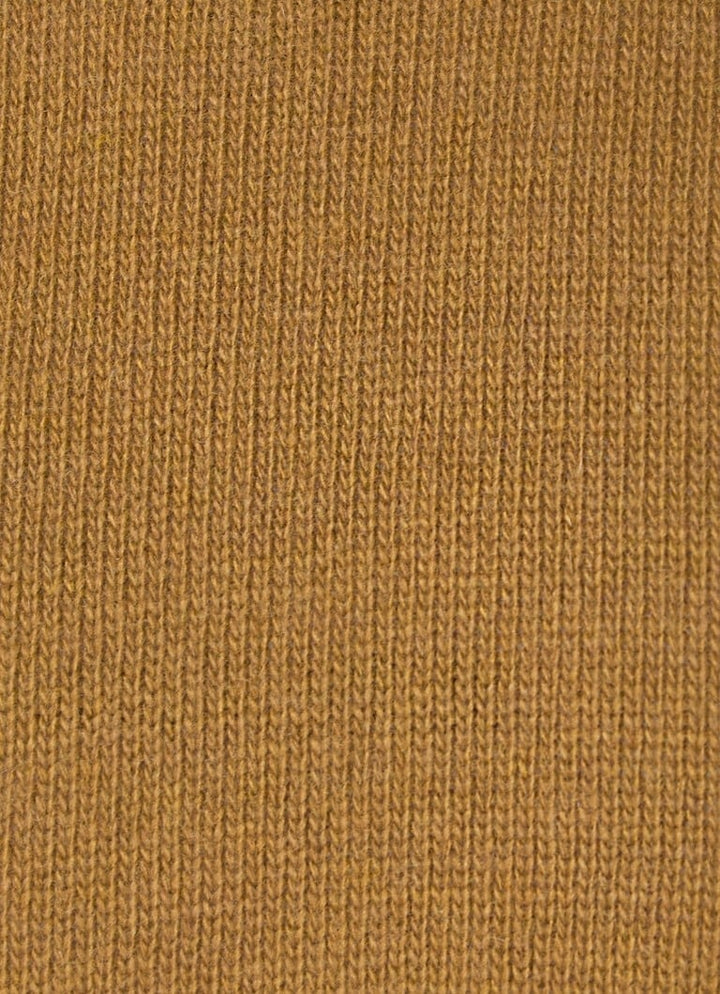 Feinstrickpullover aus einer Kaschmirmischung im Sattelstil