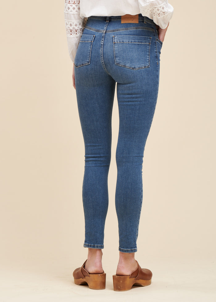 Slim-Jeans aus Bio-Baumwolle