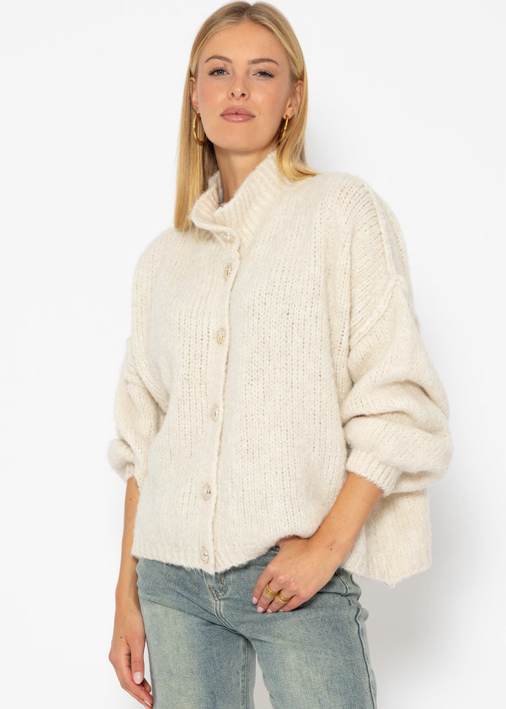 Jessica Haller Gemütlicher Oversize Cardigan mit Knöpfen - cremeweiß