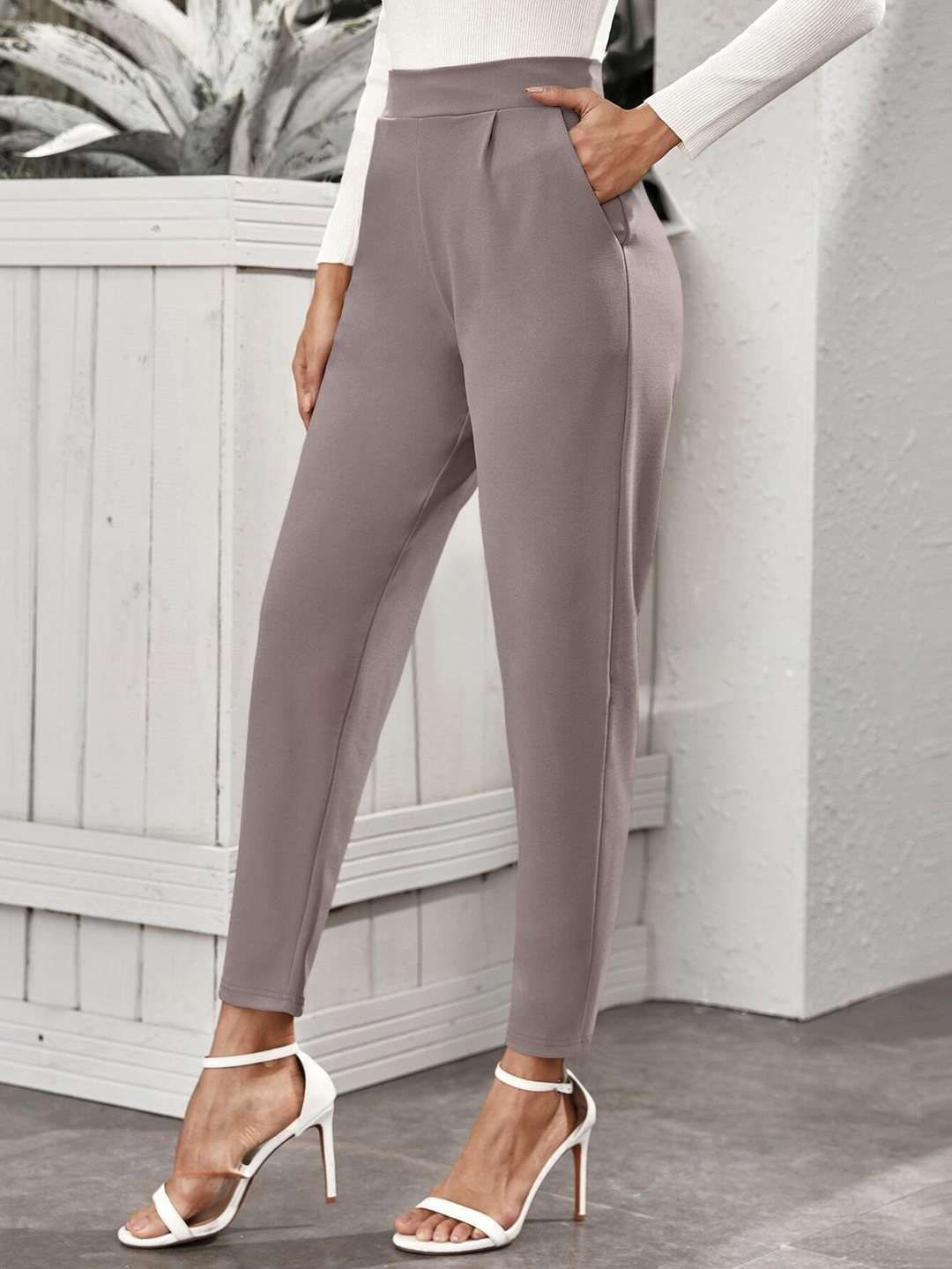 Raffinéa High Waist Tapered Pants with Slant Pockets