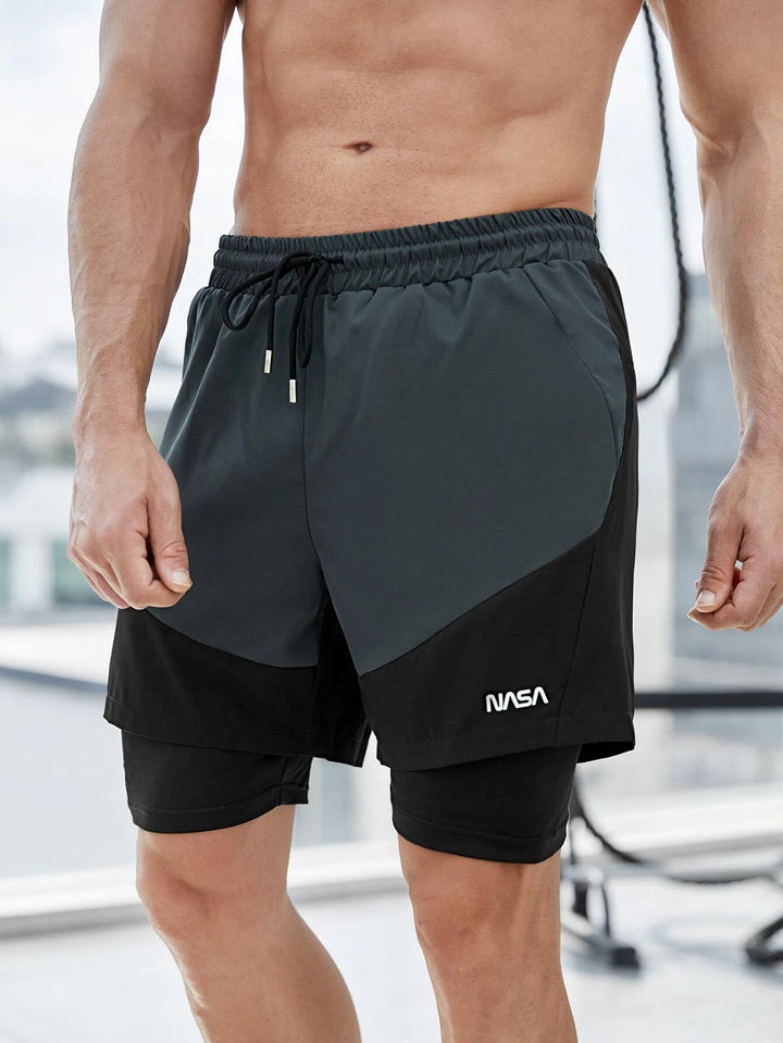 Dehnbare Sportshorts