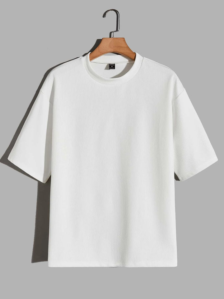 Basics Loose Fit Herren T-Shirt mit überschnittenen Schultern